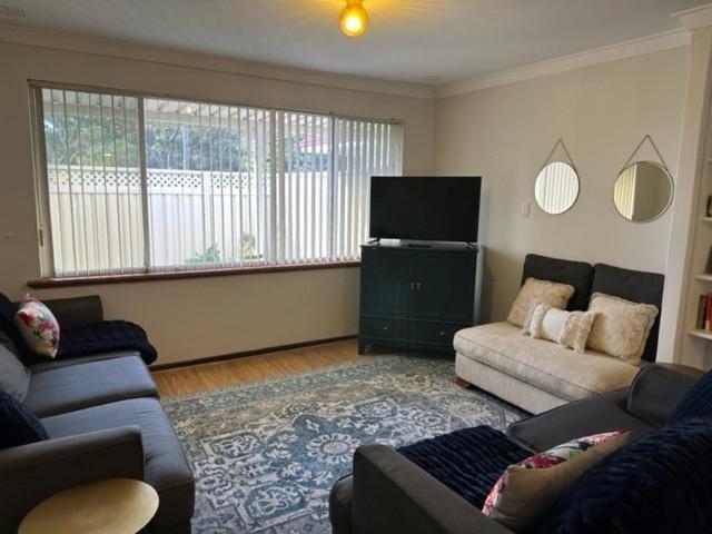 Comfort Inn Getaway Пърт Екстериор снимка